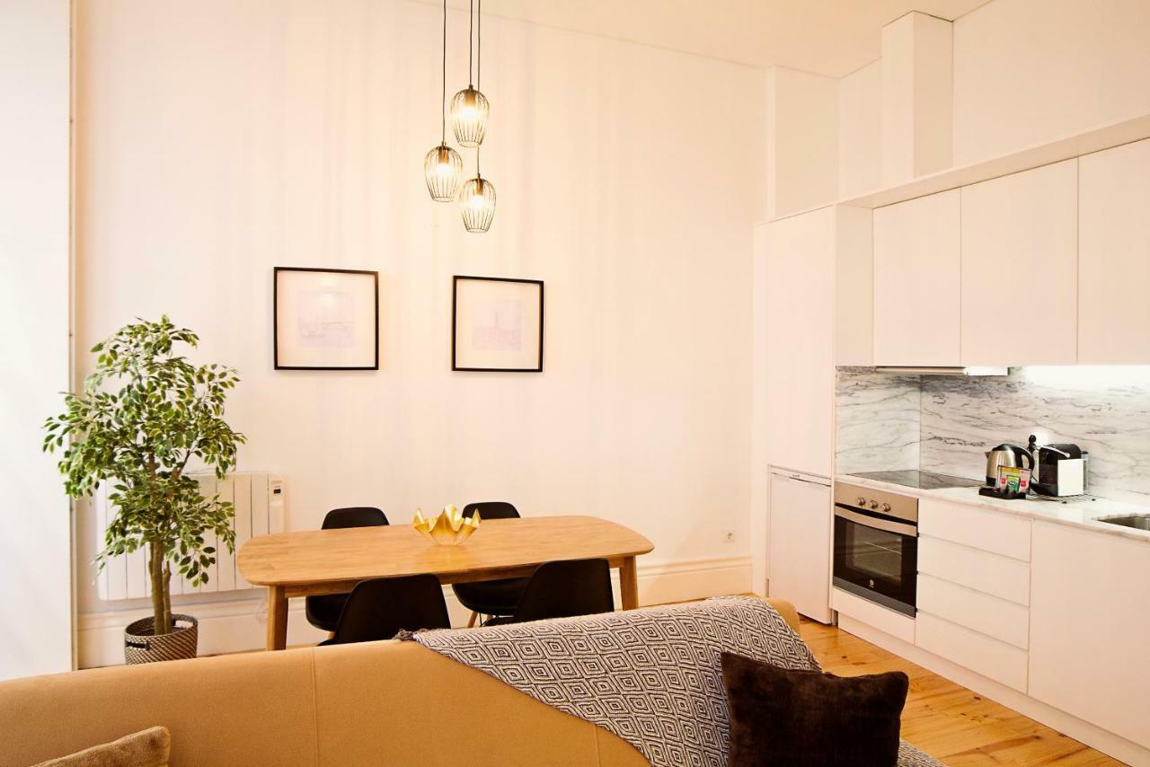 Apartment Aliados Town Hall