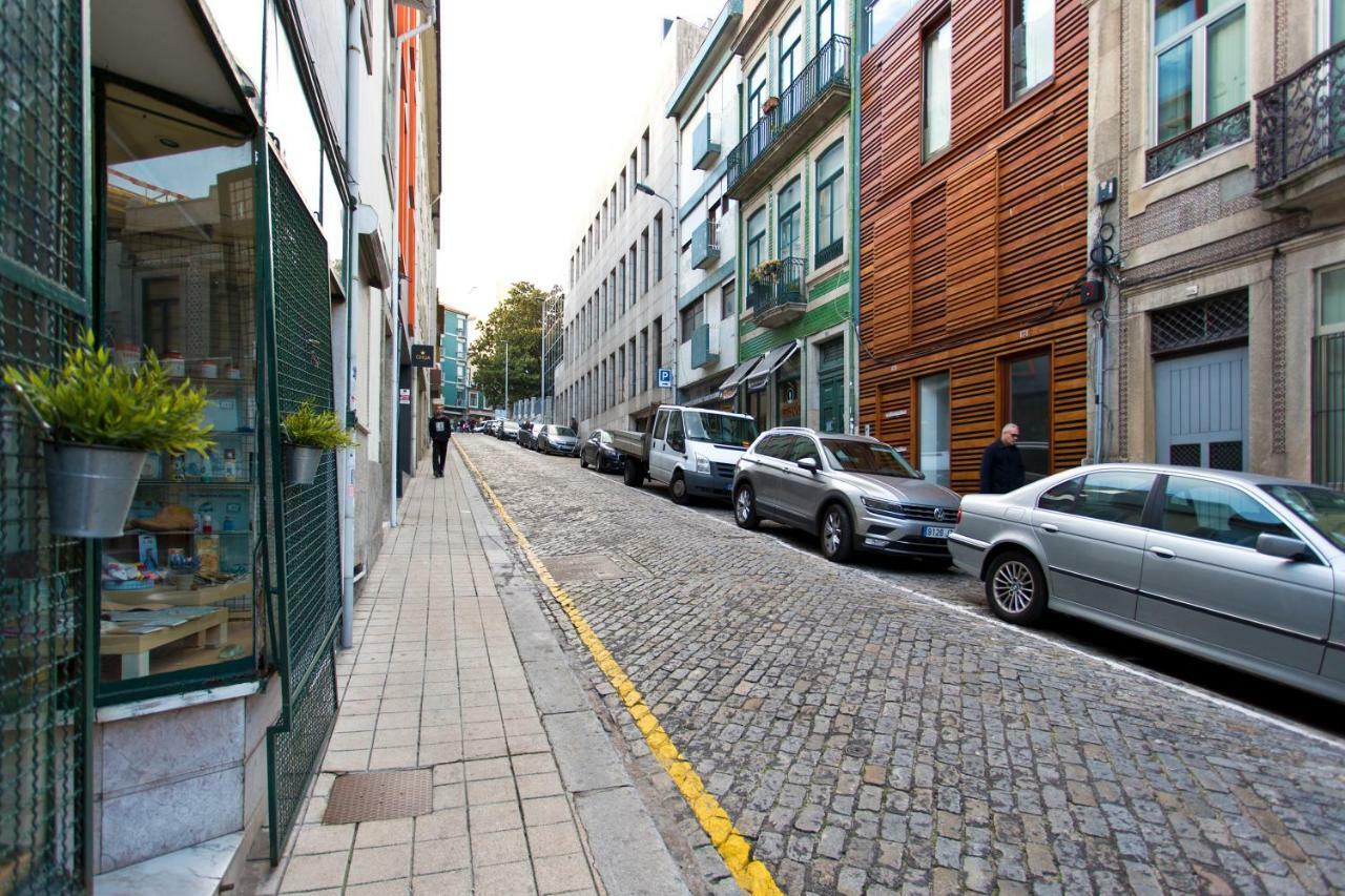 Large Flat W/ Terrace | Ace Location @ Aliados Apartment