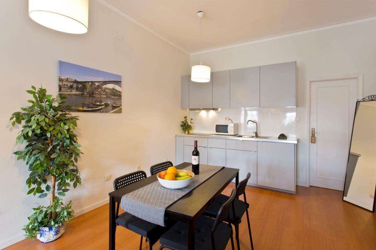 Apartment Cozy Sunny Flats By Hostwise Porto