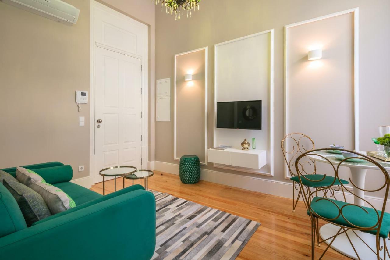 Beaux Arts Palace Apartment Porto