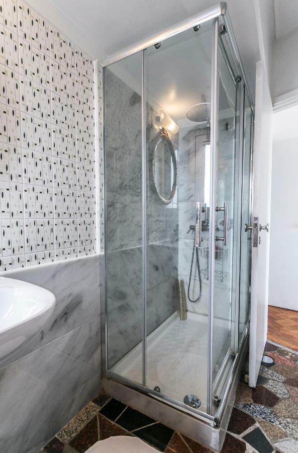 Apartment Vintage 2 *