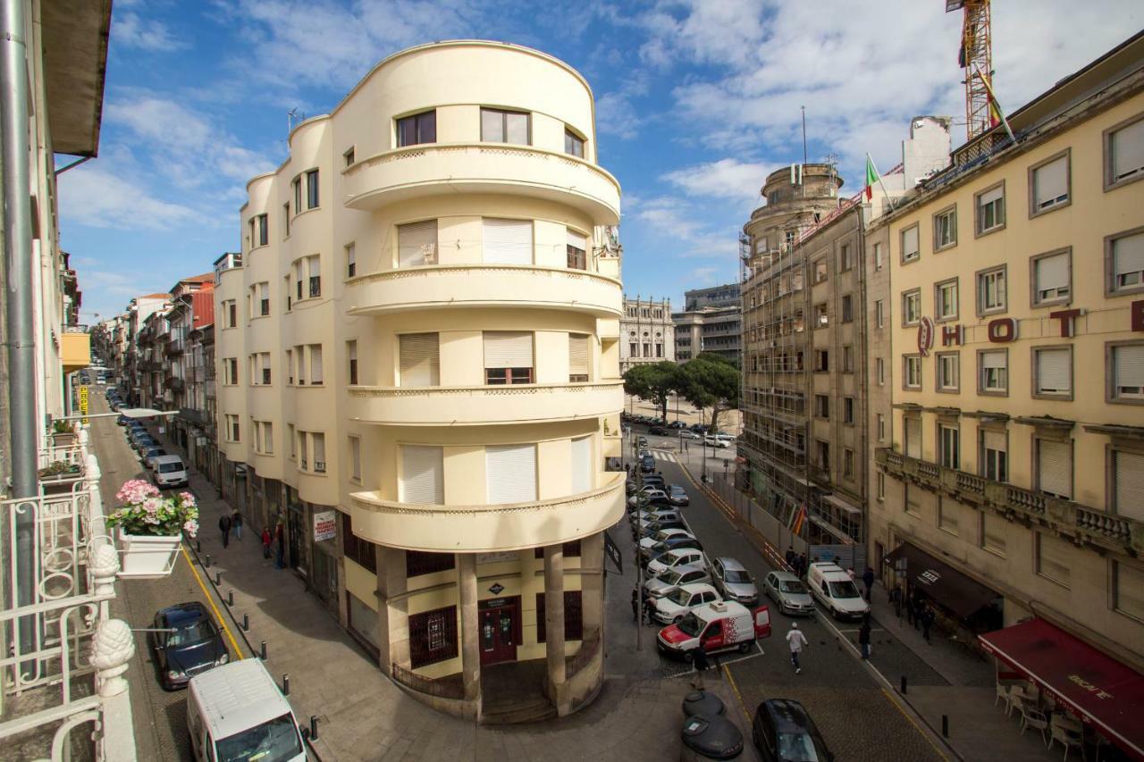Almada Story By Hosts *