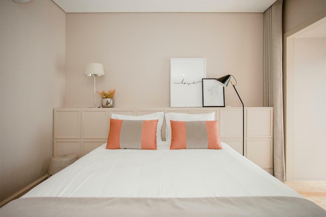 Liiiving In | Luxury Boutique * Porto