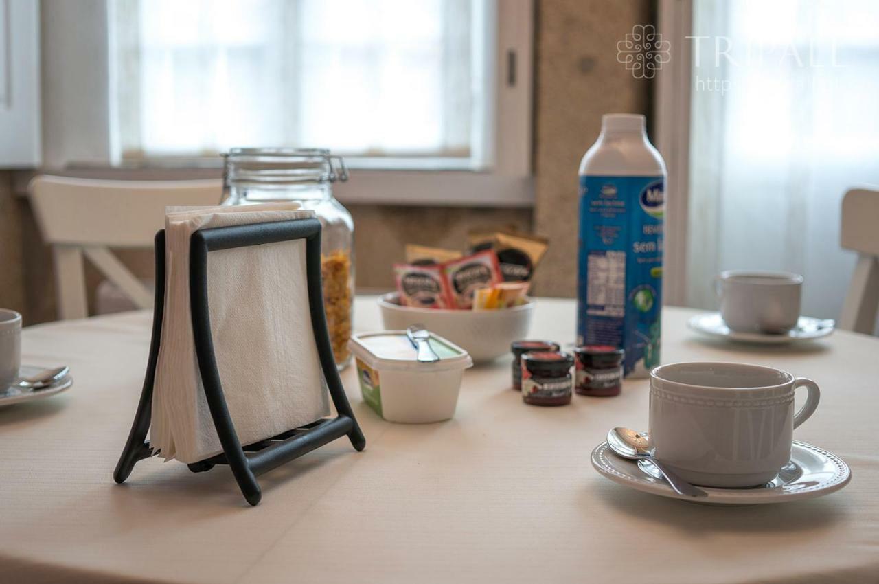 Apartment Center Clean & Cozy 4