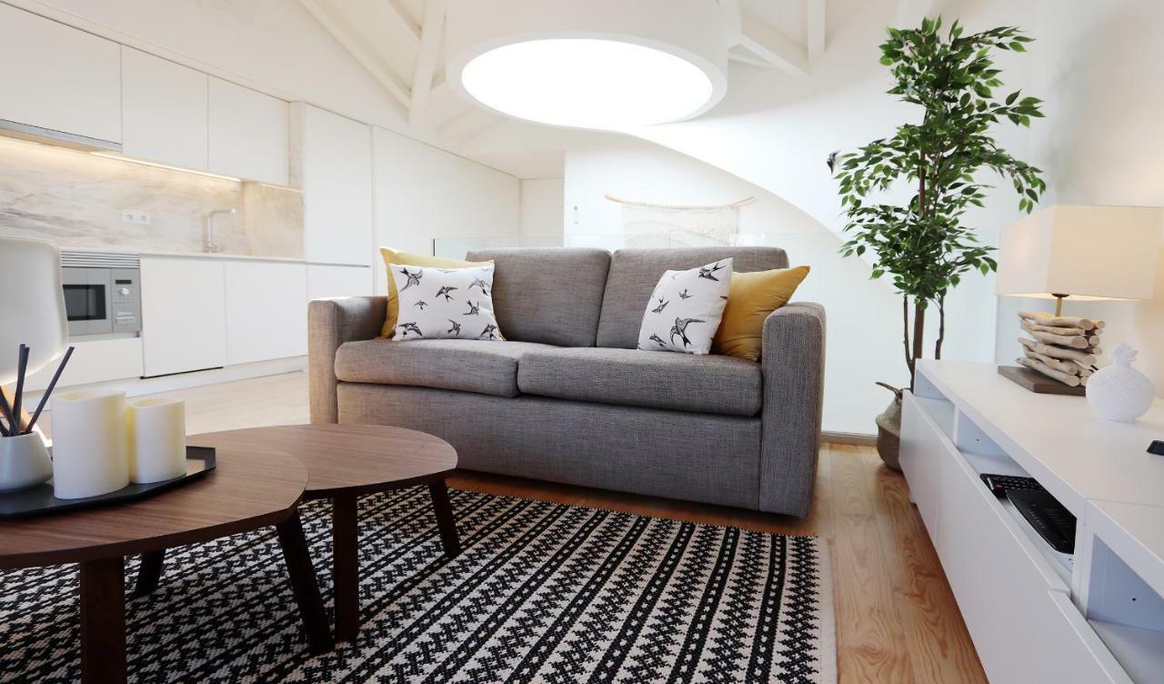 Hm - Flores Skylight