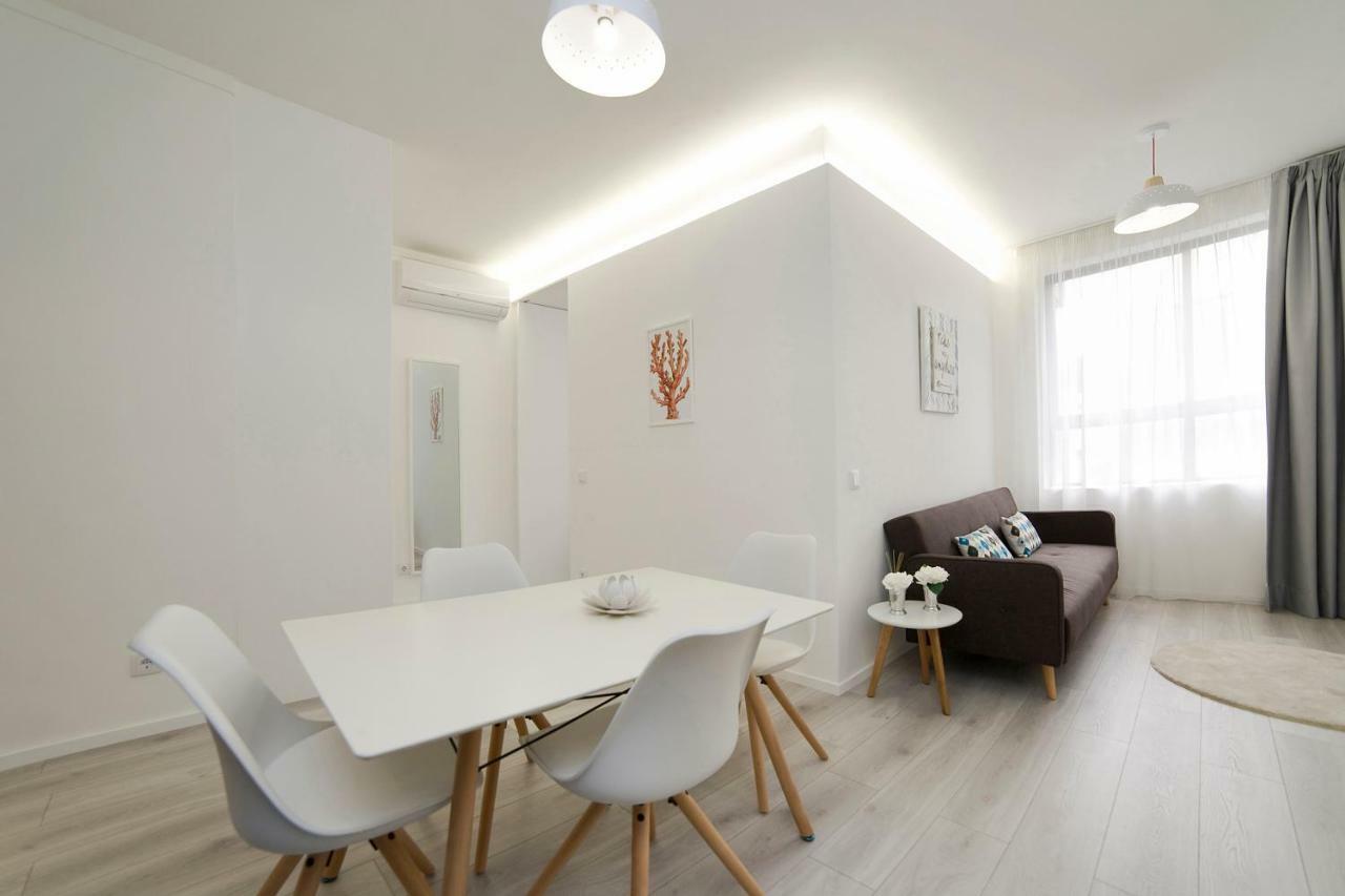 My Modern Homey At Apartment