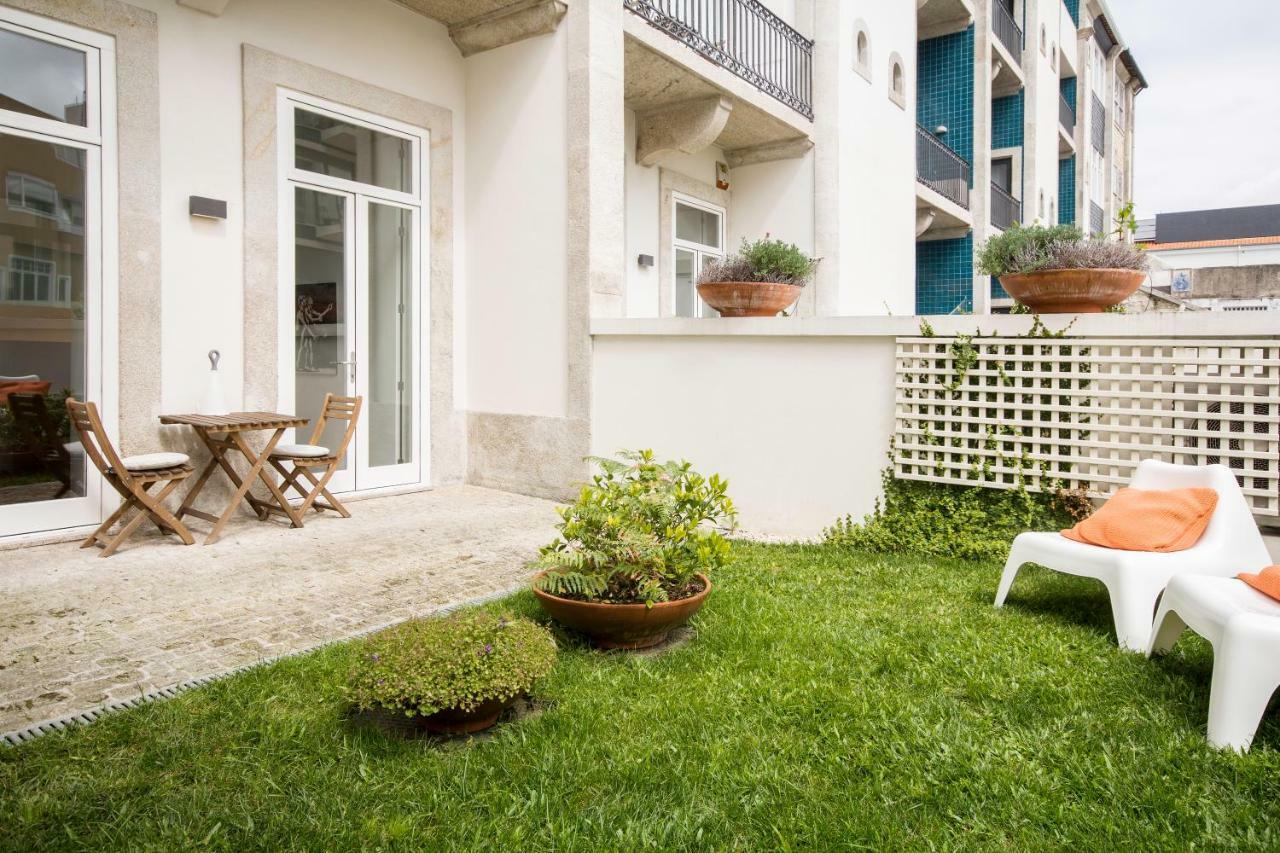 Invicta Courtyard * Porto