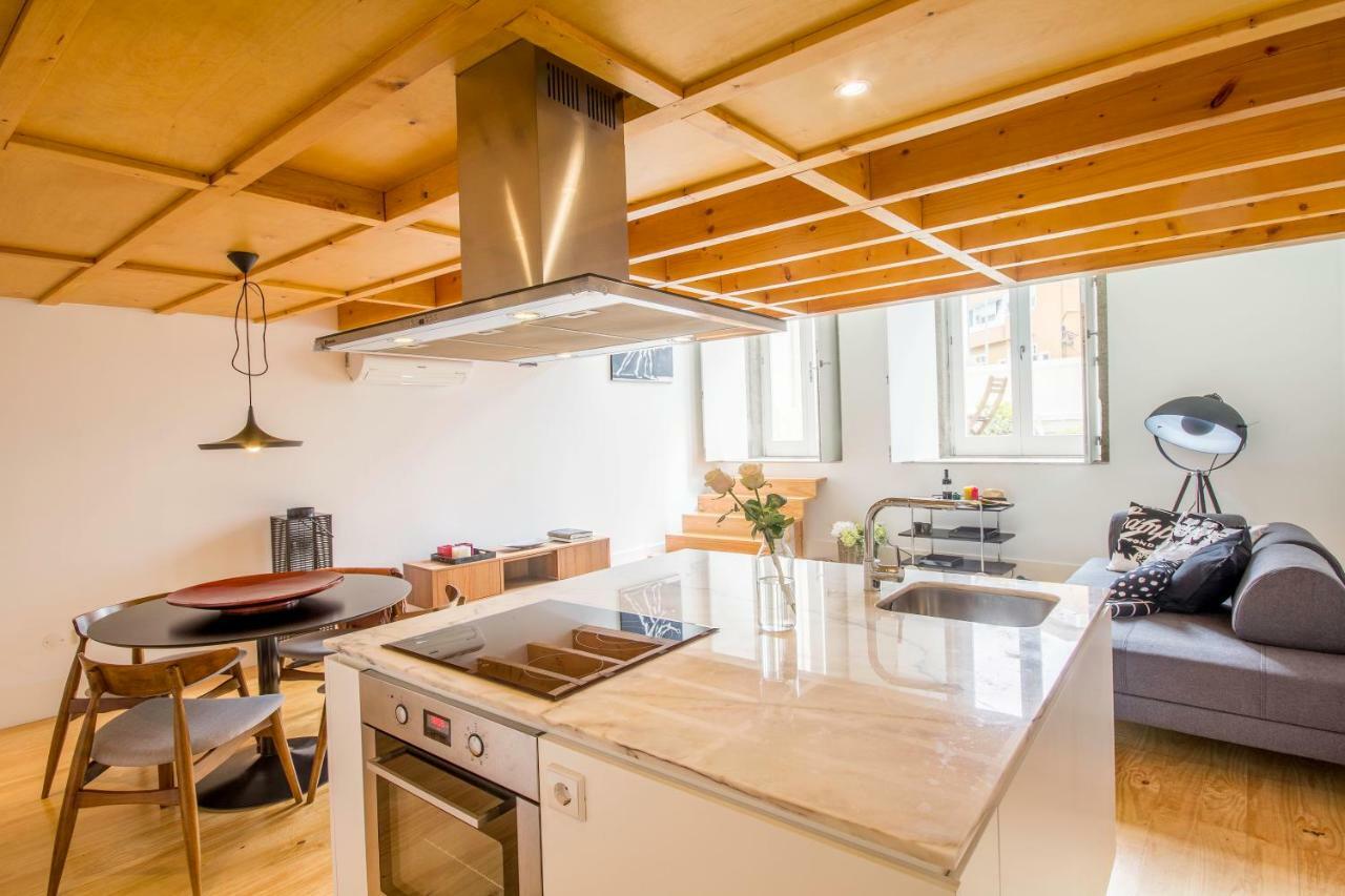 Invicta Courtyard Apartment Porto