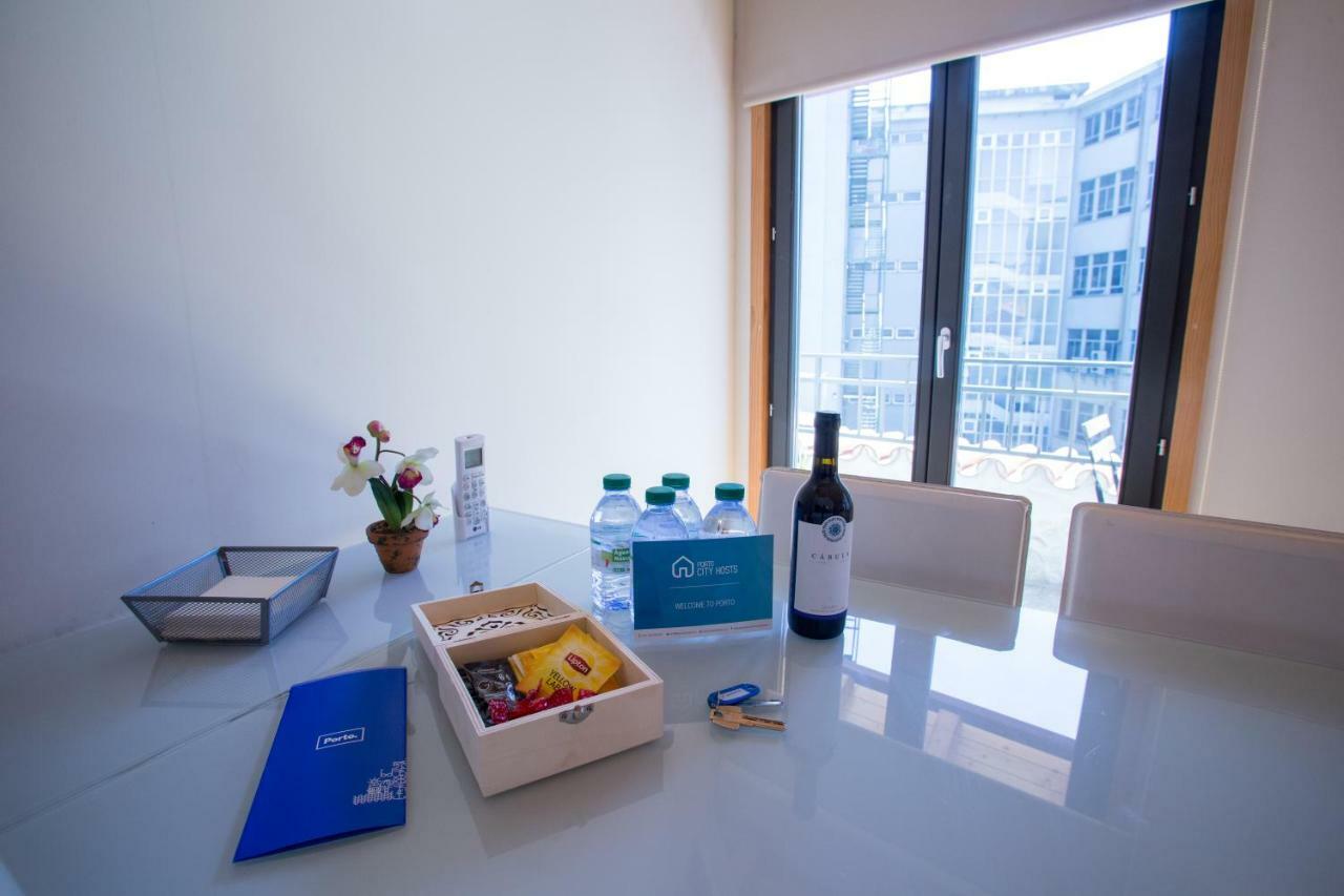 Livingporto By Hosts Apartment