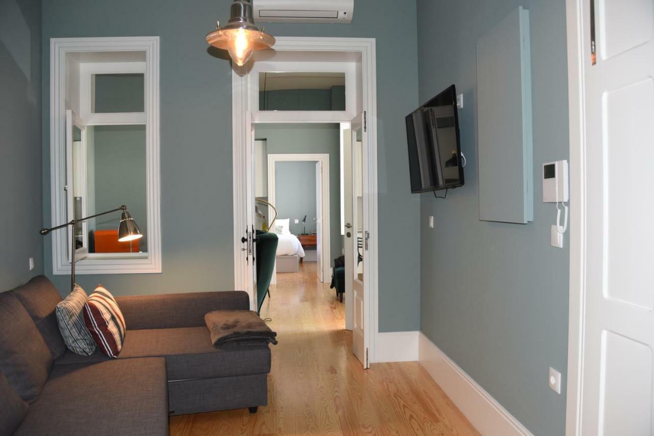 Apartment Traveler *