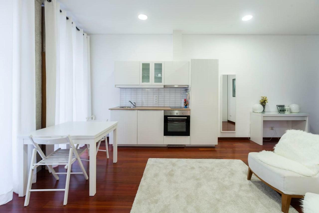 Flores Apartment *