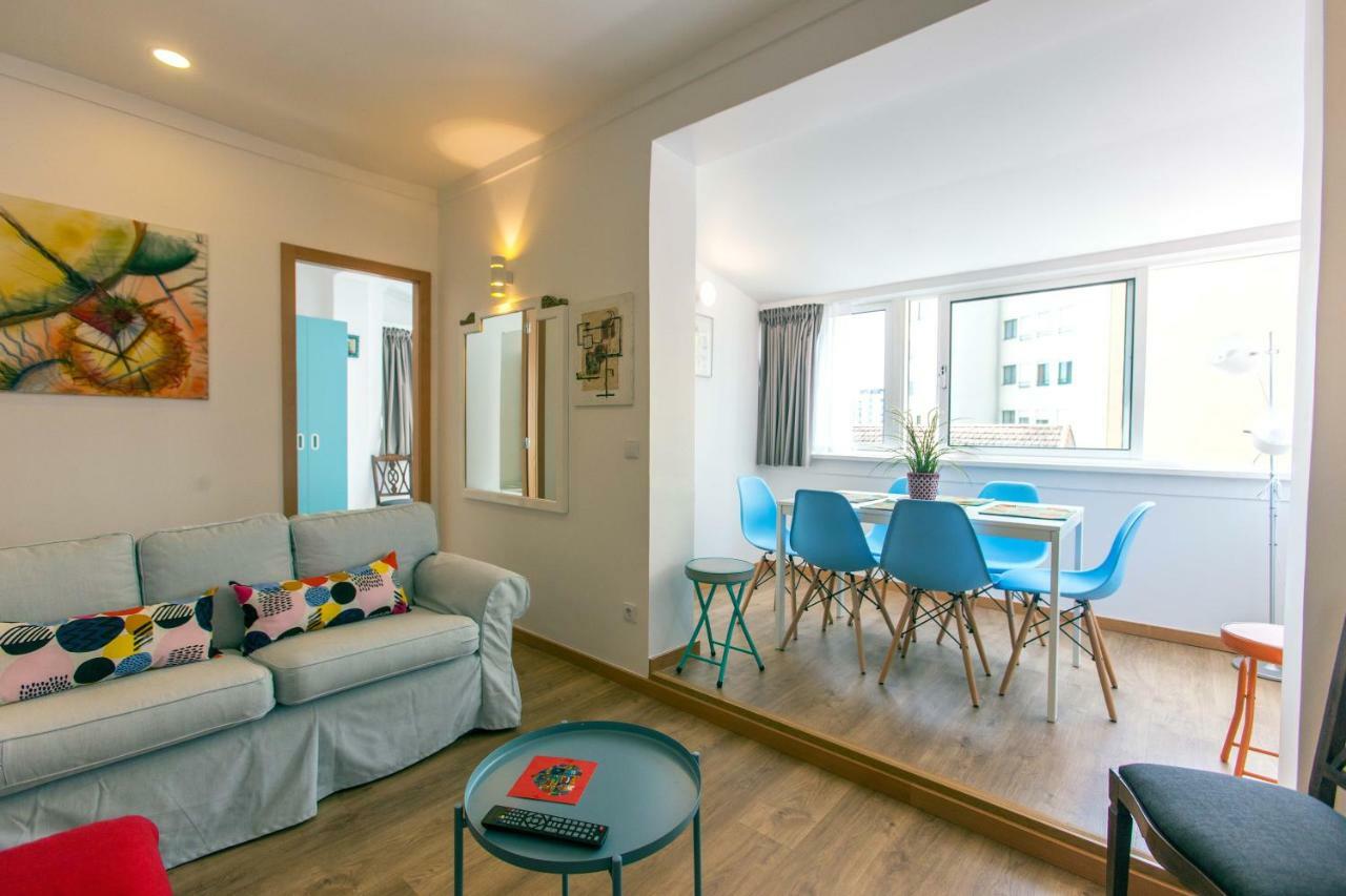 Friends & Family Tree Apartment