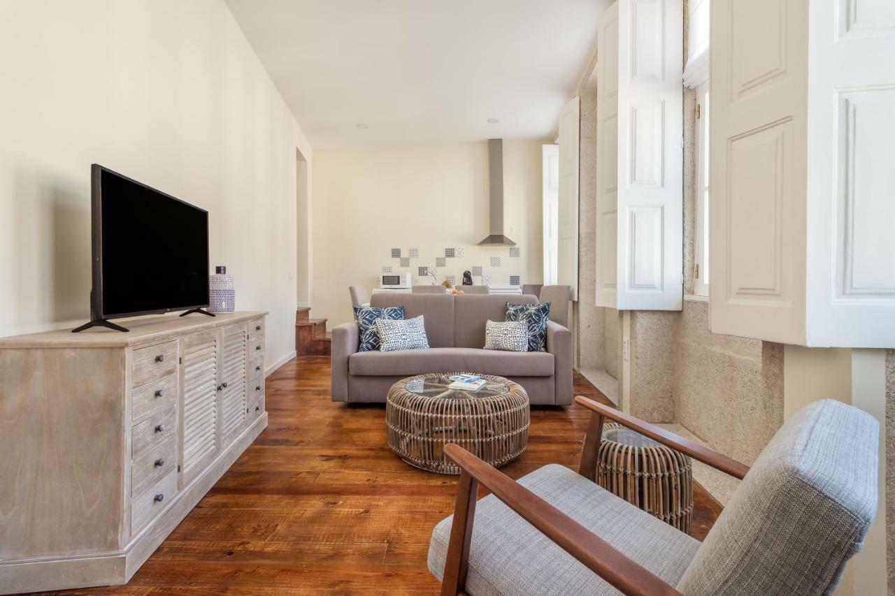 Faisama • Apartment Porto