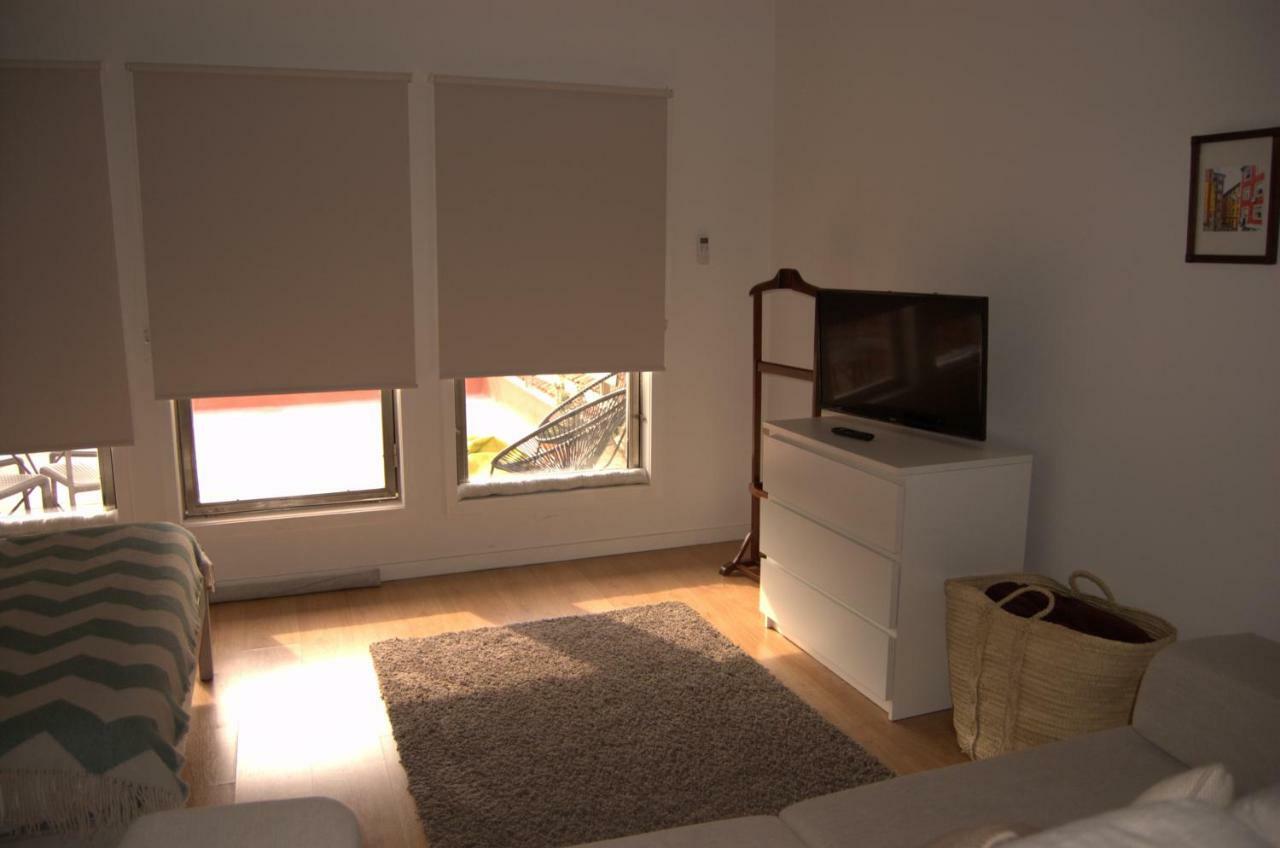 Flats 323 Apartment