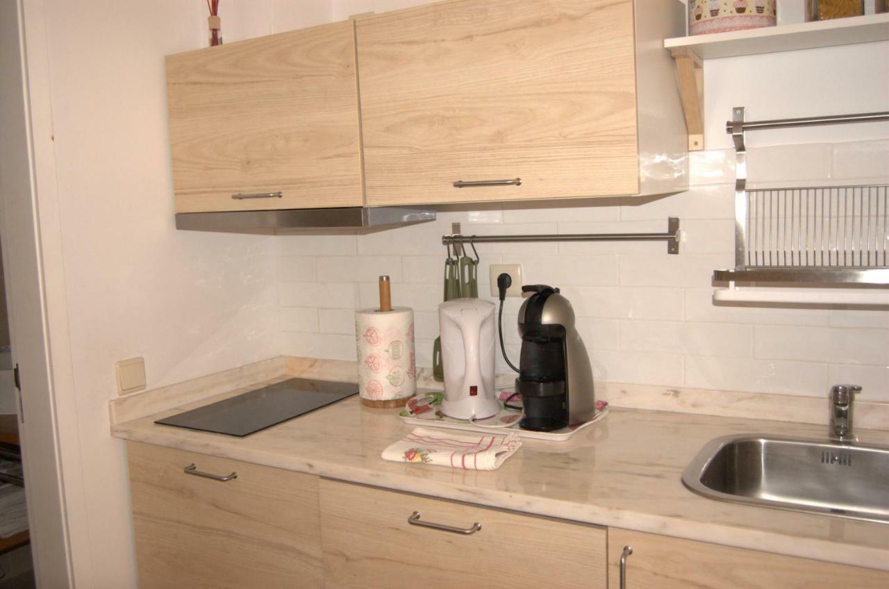 Flats 323 Apartment *