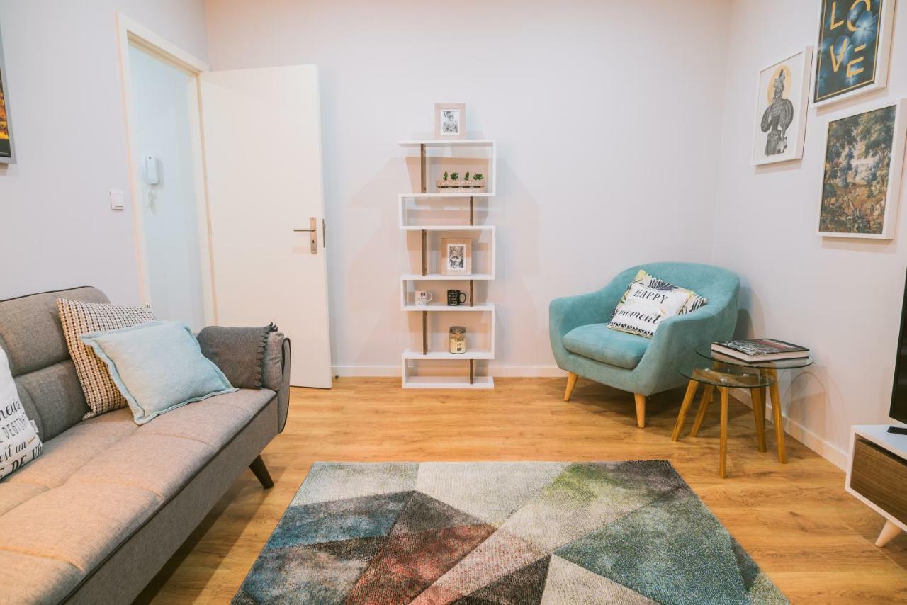 Lechartier 2 Apartment