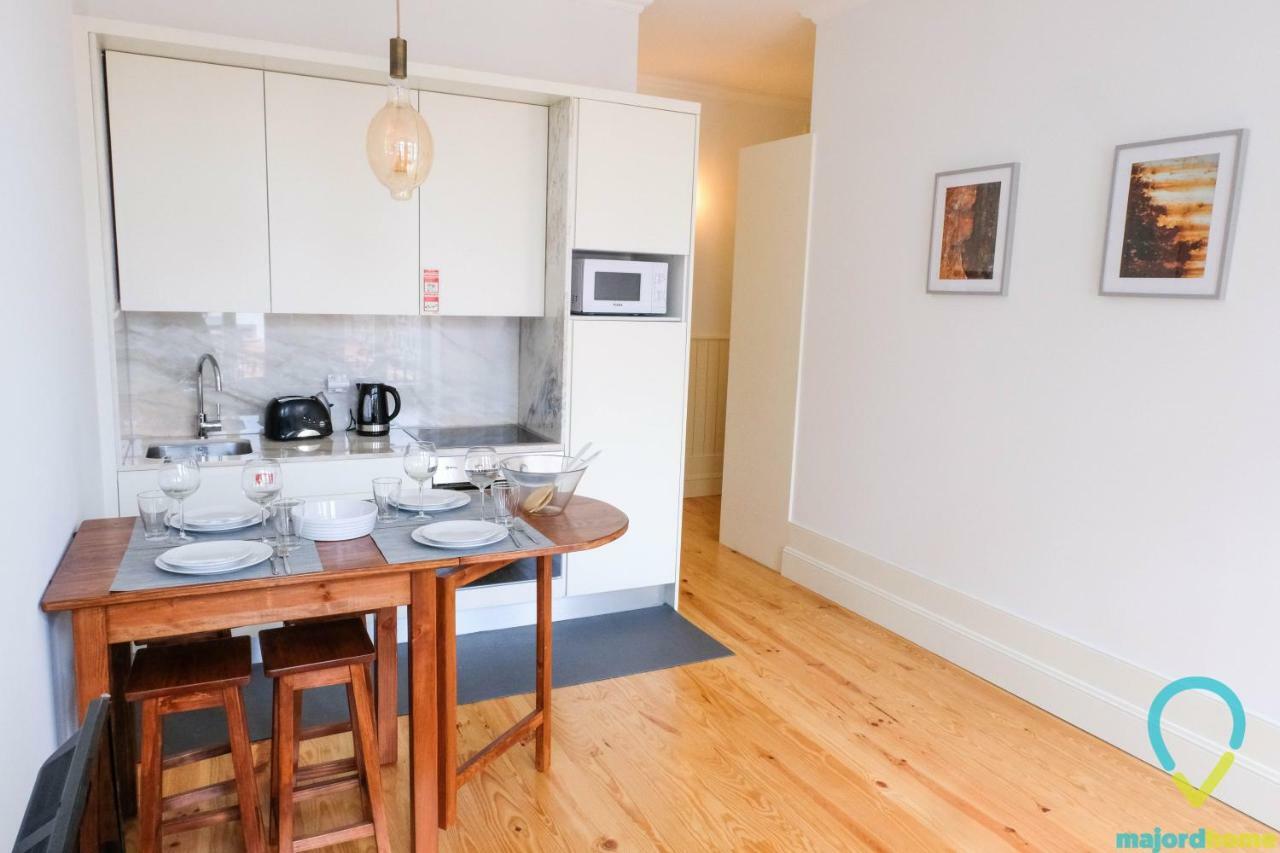 Simply Apartment *