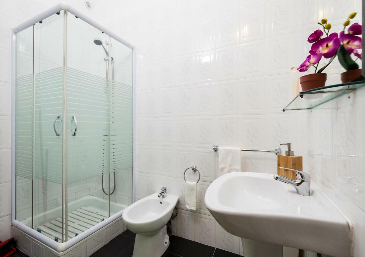 Metro Casa Musica Apartments And Rooms *