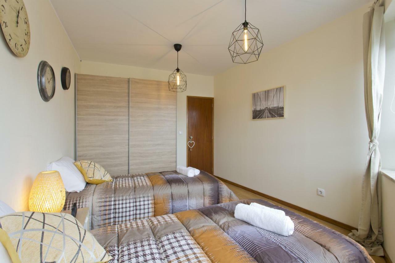 Apartment Spacious Trendy Flat With Netflix - Central Location *