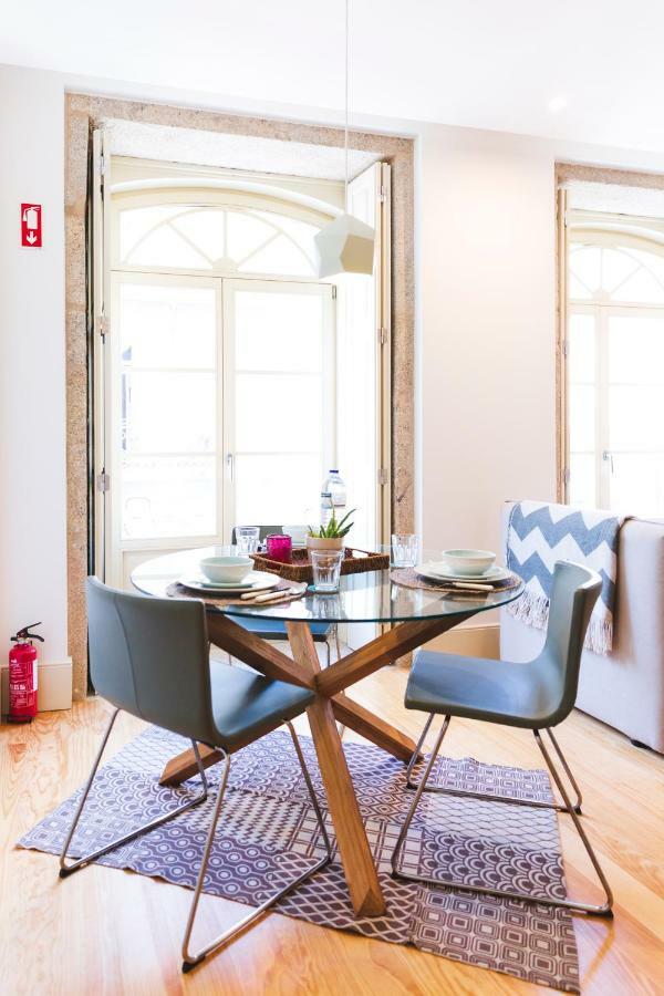 Apartment Aposentus - Charming Center With Balcony Porto