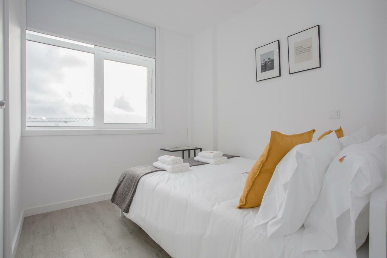 Apartment Liiiving In | Center Spot *