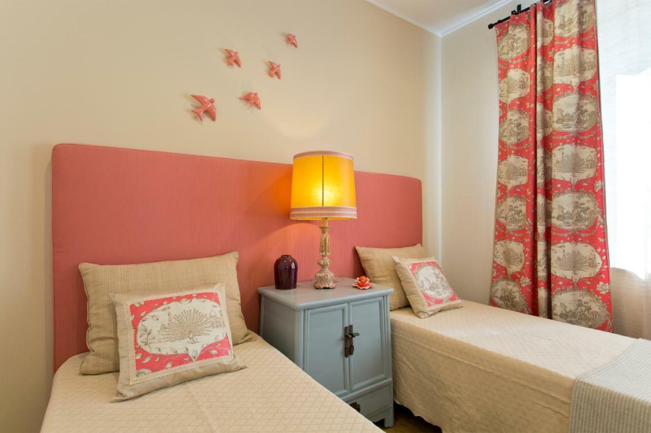 Luxurious Pink House And Parking Ferienhaus Porto