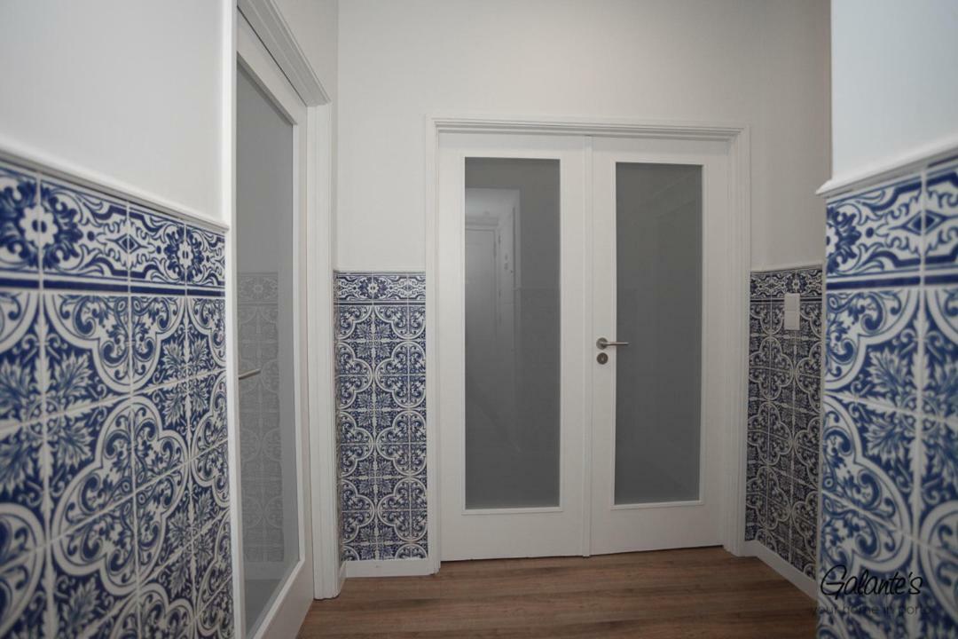 Apartment Downtown 3 Bedroom With Balcony - Quiet Street - Family Friendly - Groups *