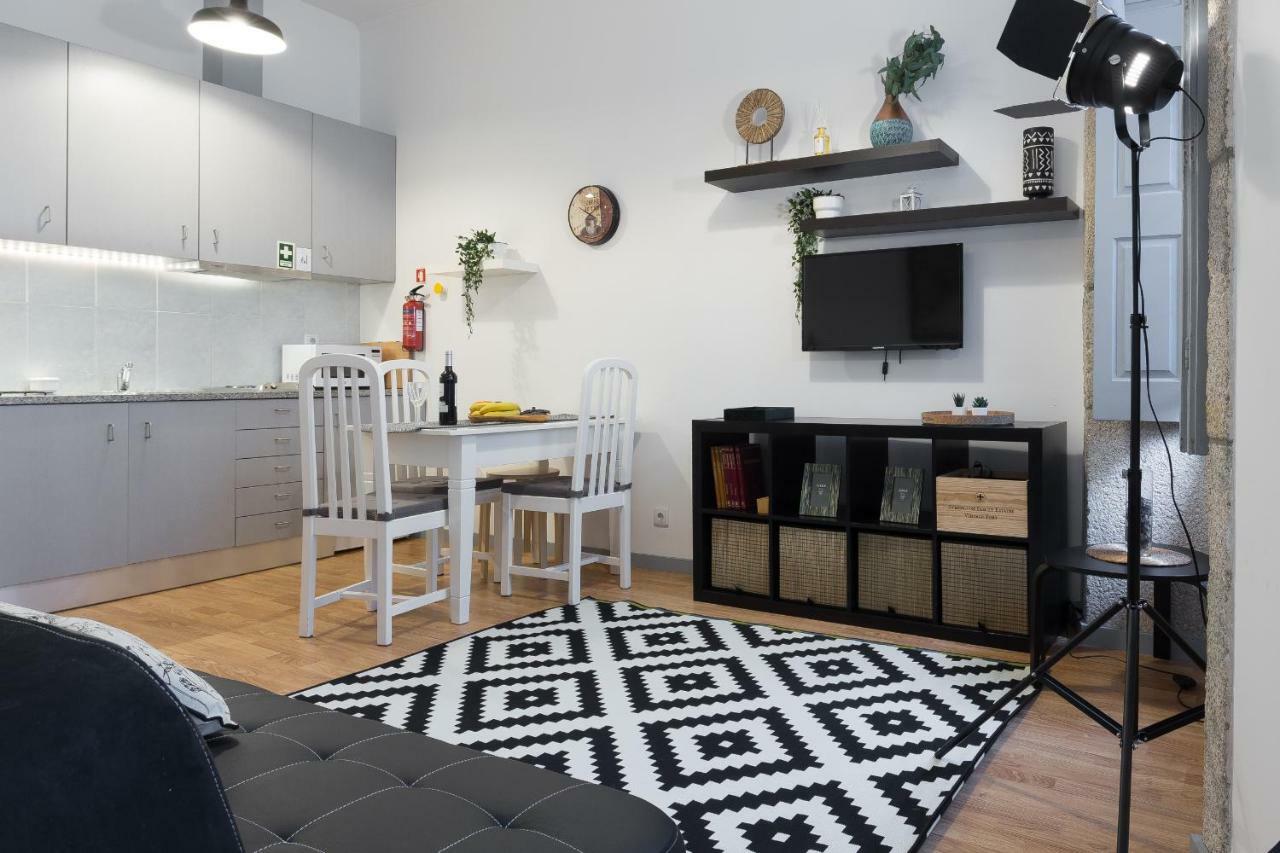 Apartment 2 Comfortable Stunning Flats - Center