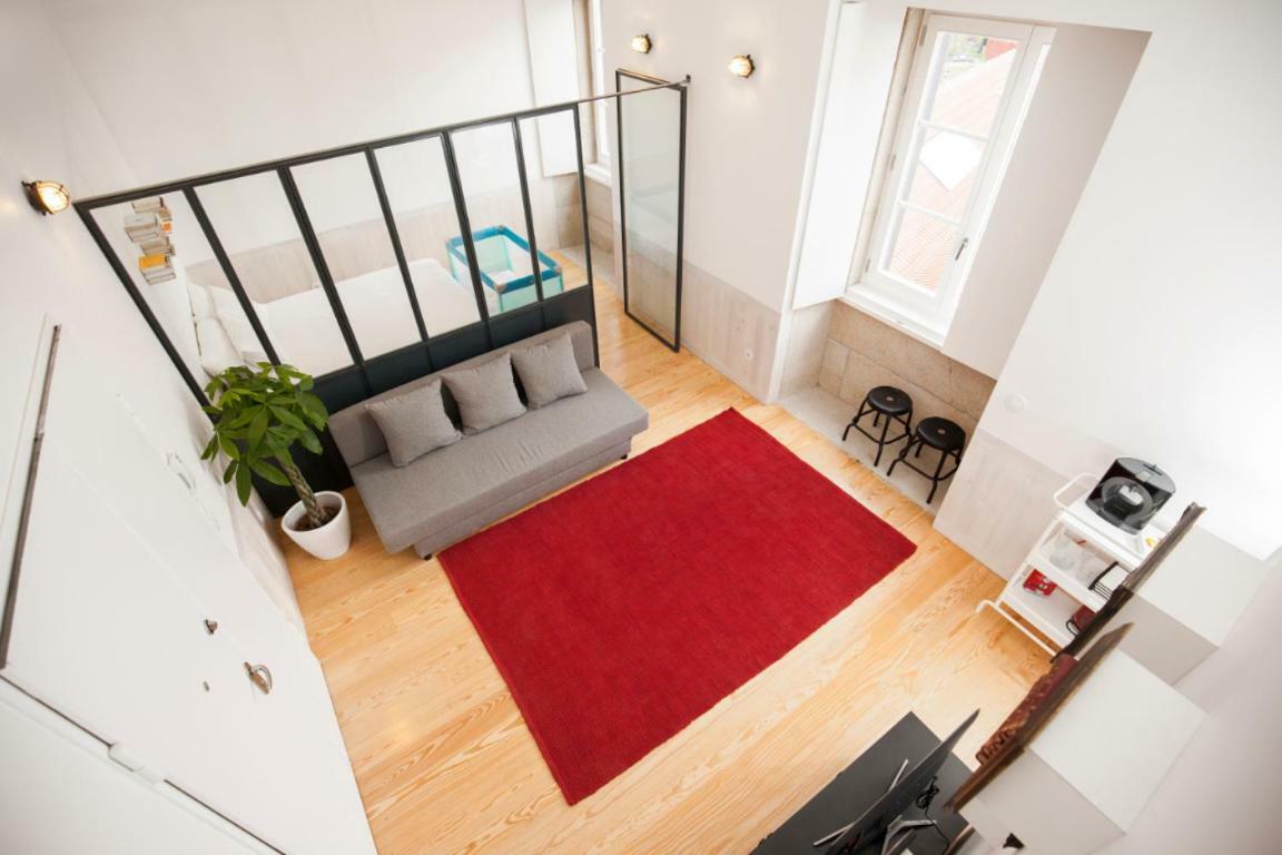 Get Lights And Books In A Flat