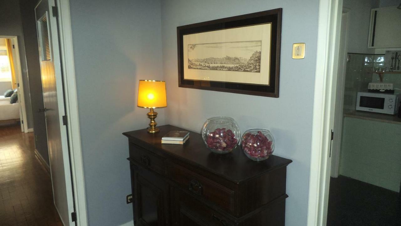 Apart 2d Metro Station Apartment