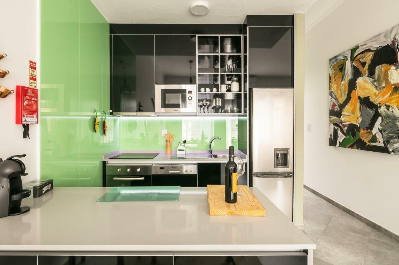 Merc Ribeira's Place Apartment