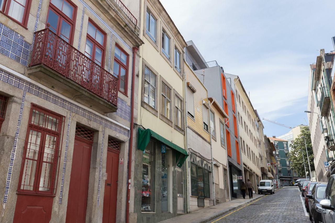 Apartment Large Flat W/ Terrace | Ace Location @ Aliados Porto