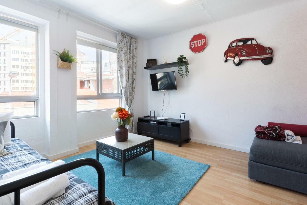 Large Flat W/ Terrace | Ace Location @ Aliados *