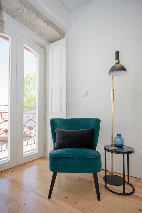 Liiiving In - Cozy & Chic Downtown Apartment Porto