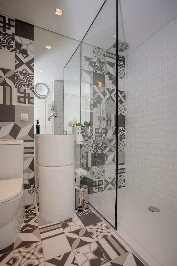 Liiiving In - Cozy & Chic Downtown Apartment