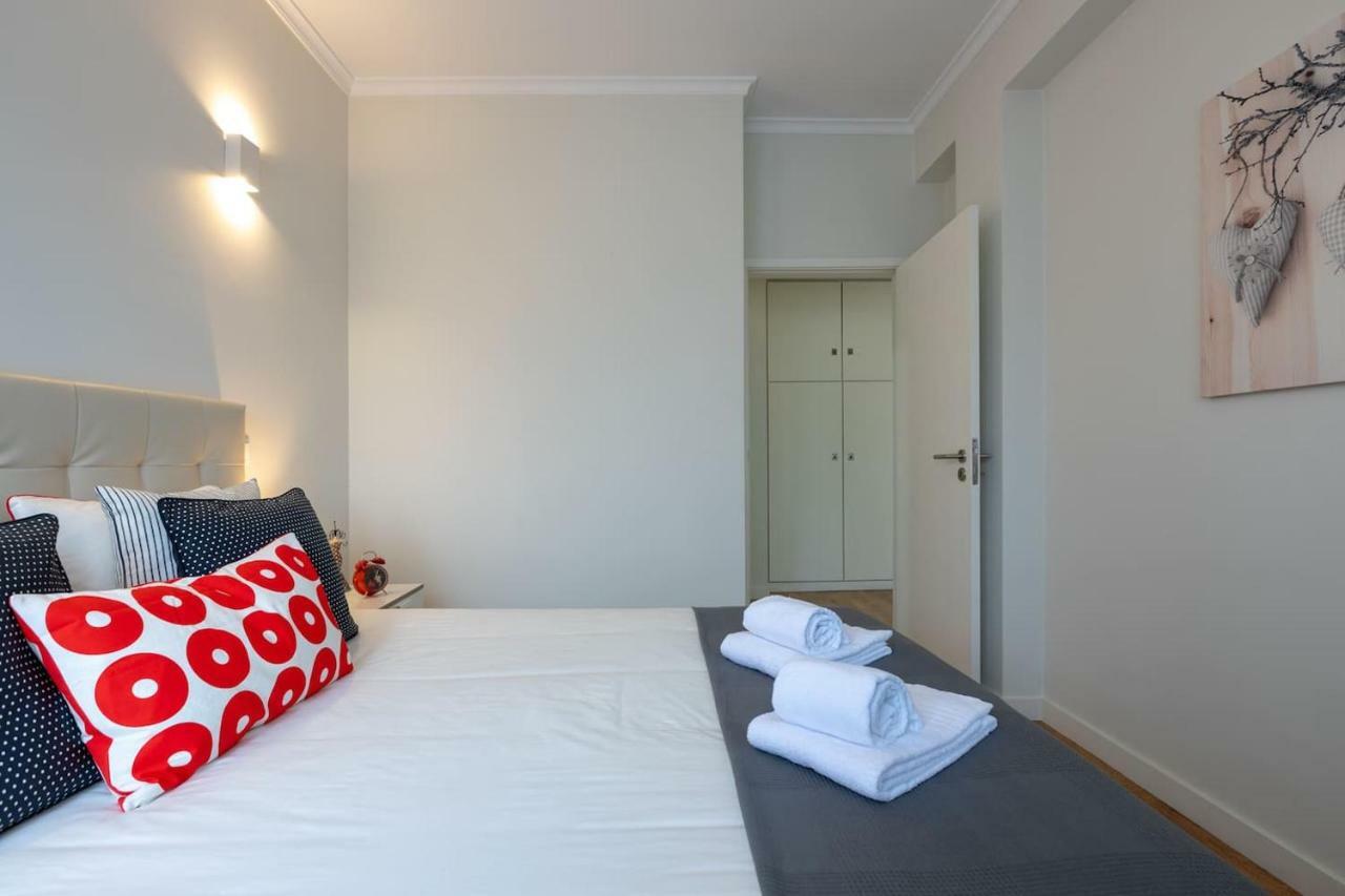 Trindade Sunny Downtown With Balcony & Ac * Porto
