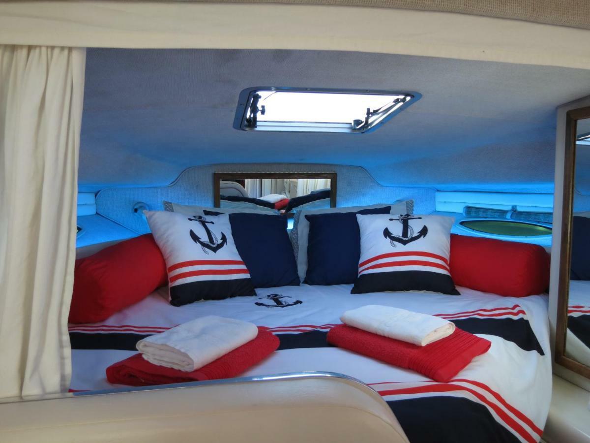 Botel Sleepboat Barco *