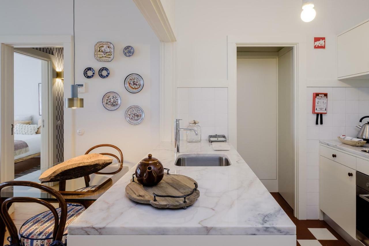 Boutique Rentals-flores Plaza In Historical Center * Porto