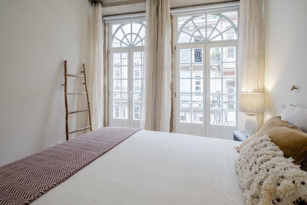 Boutique Rentals-flores Plaza In Historical Center *
