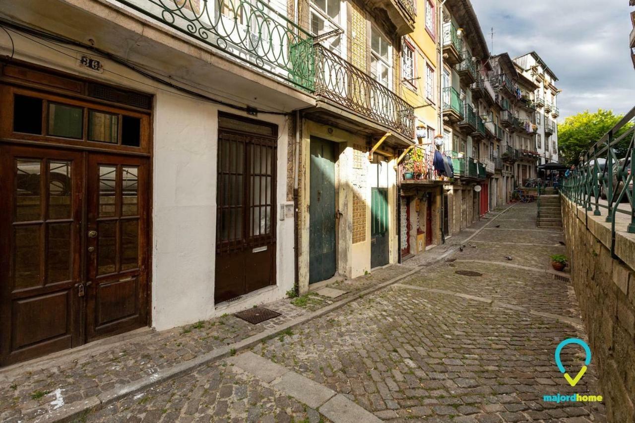 Charm In Ribeira Apartment