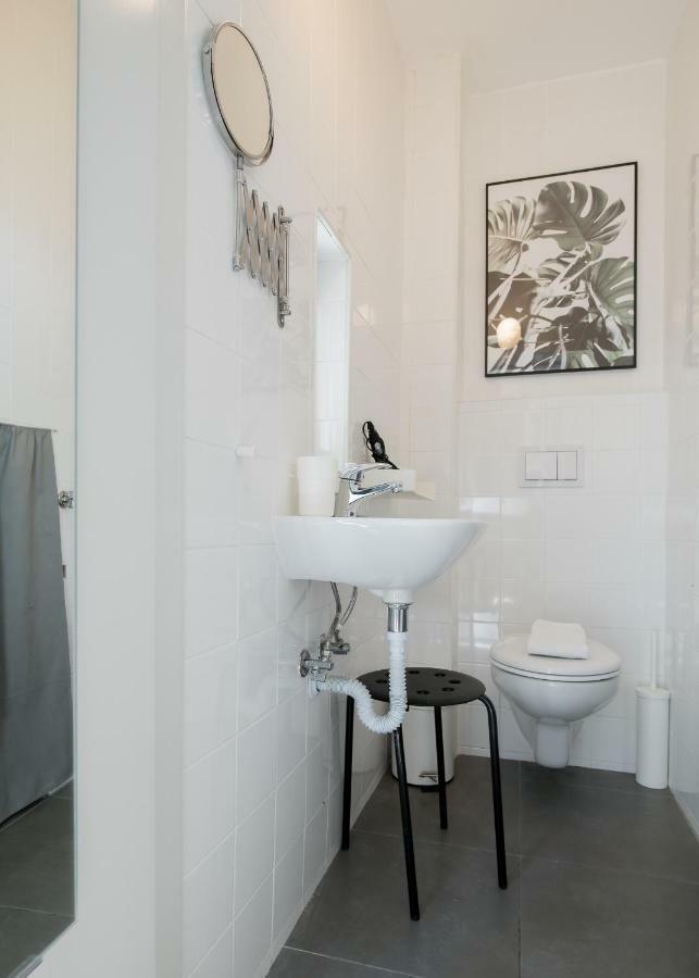 Baixa24 •p1l• Amplo Estudio Na Baixa Com Varanda Porto