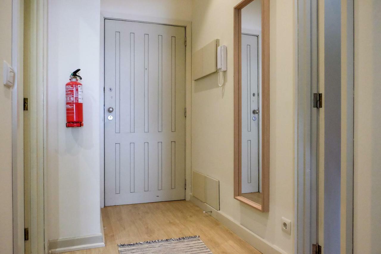 Bright Alegria By Homing Apartment *