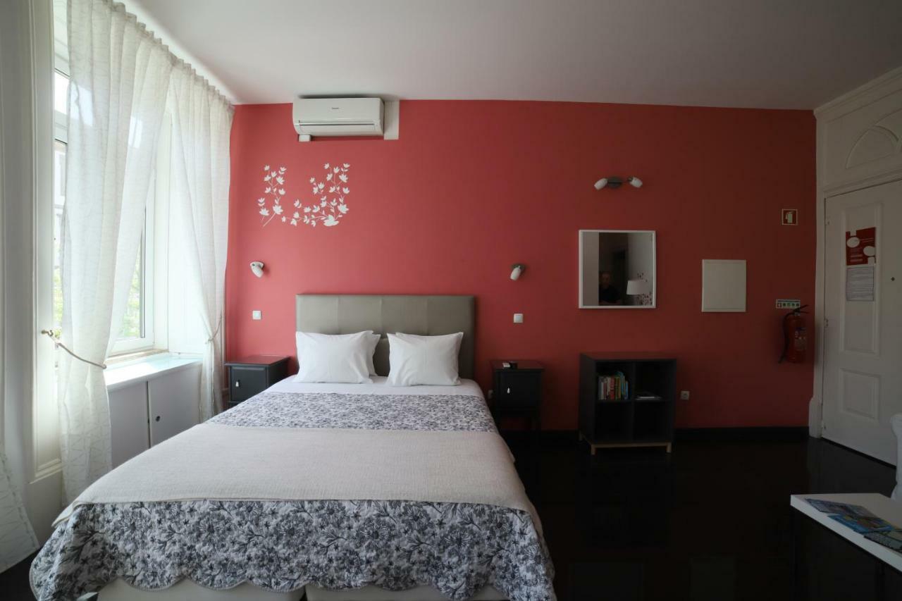 Pinho Apartments, And Casa de hóspedes 2*