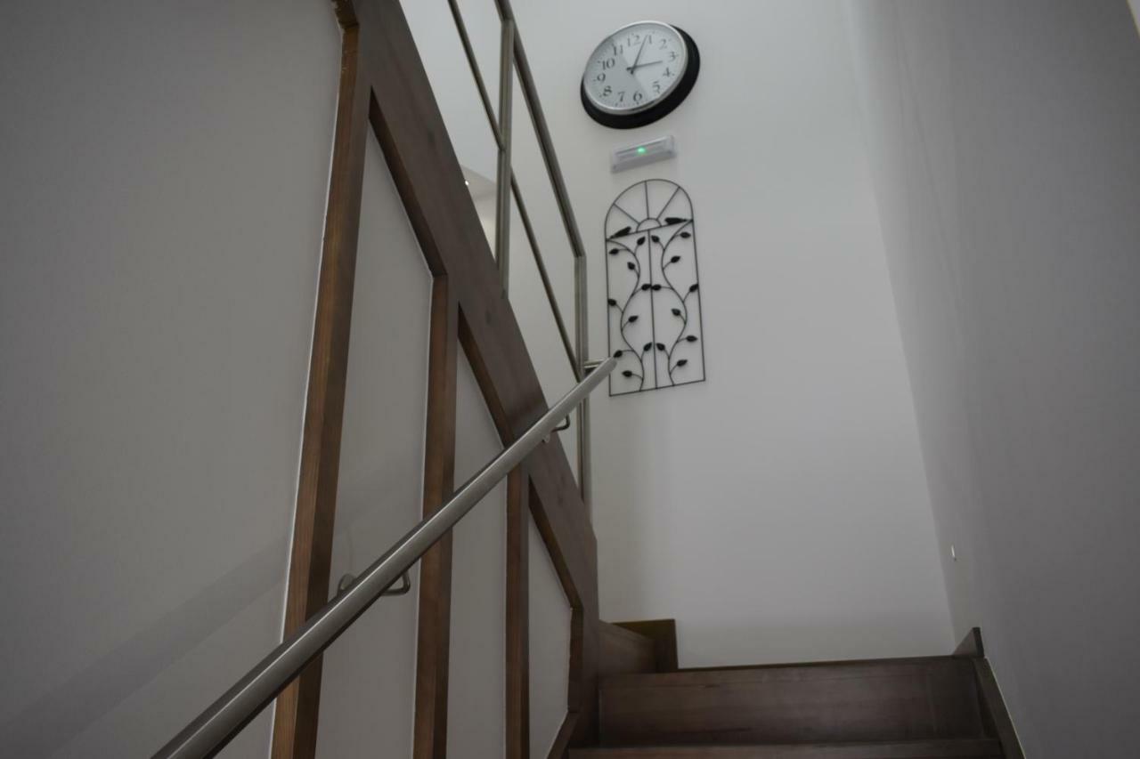 Living Apartment *