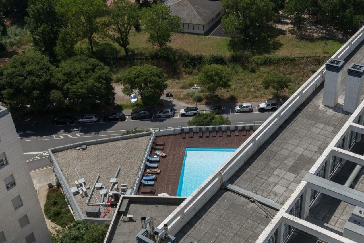 Deluxe With Sea View Apartment *