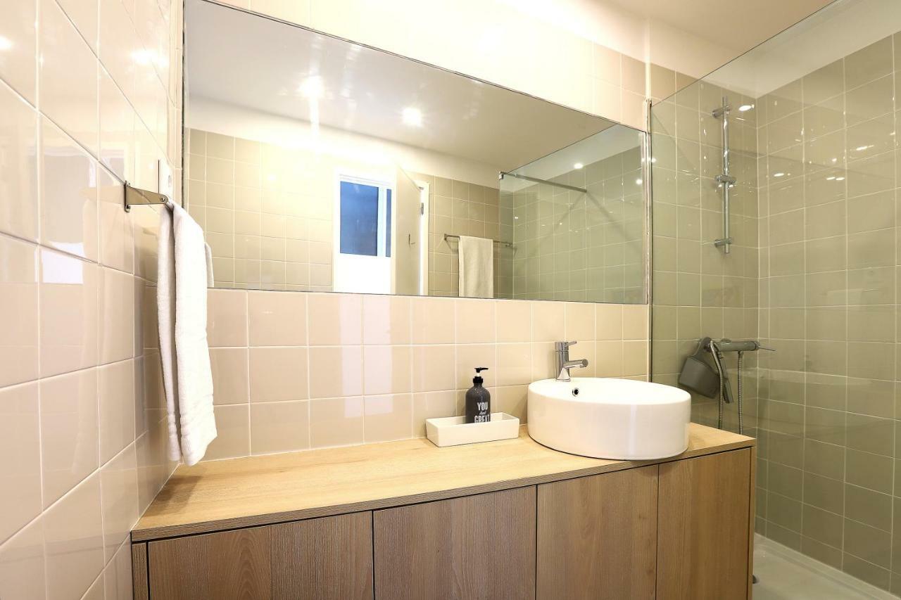Apartment Canal 1 *