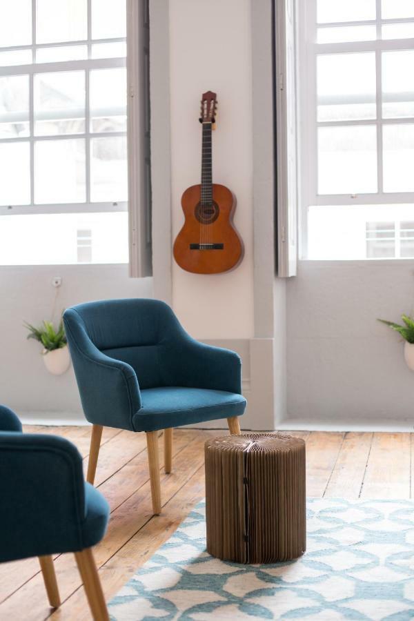 Casa Do Poeta & Guitarra By Pch