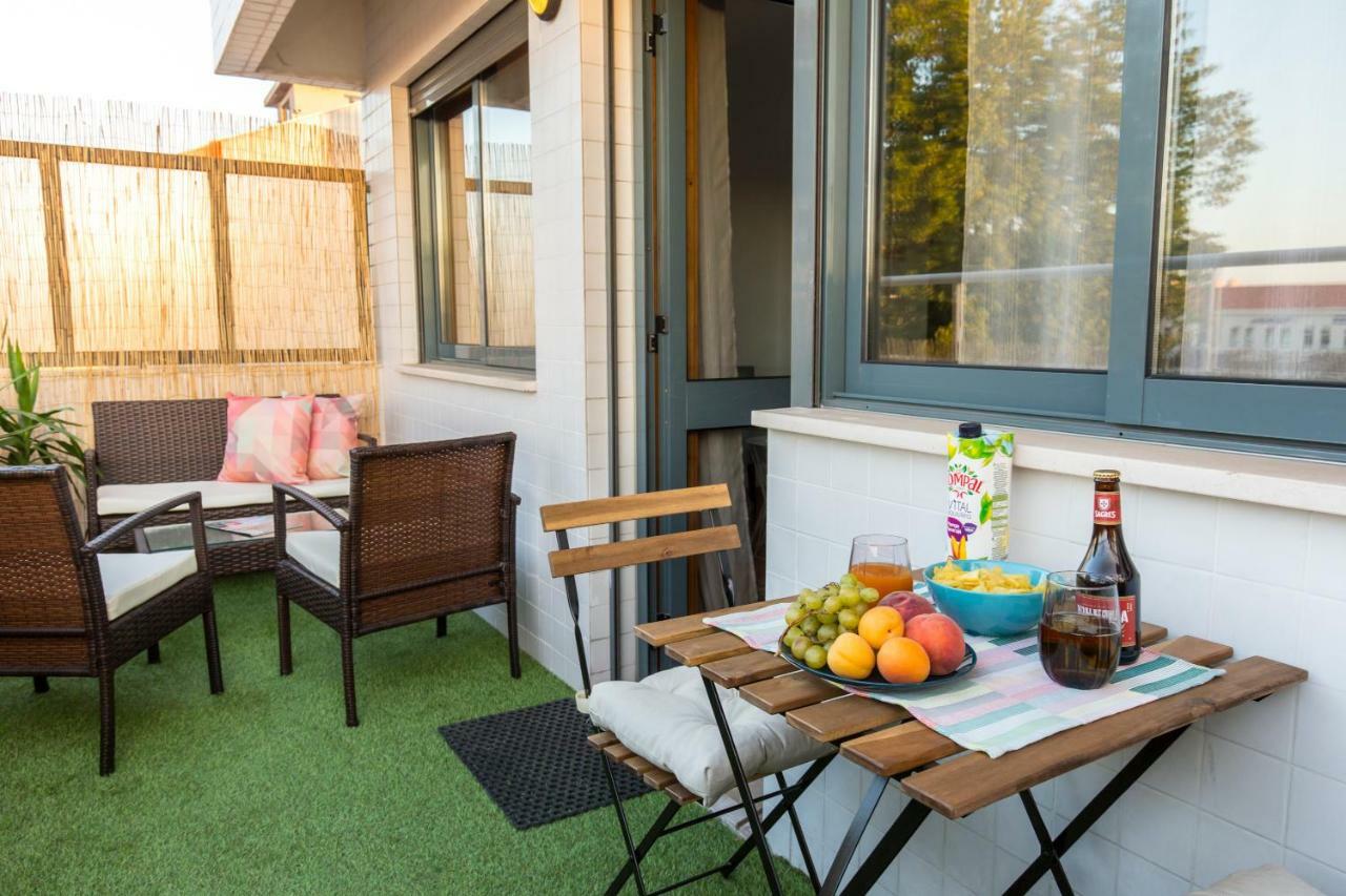 Sunset Relaxing With Terrace, Parking & Bikes Apartment