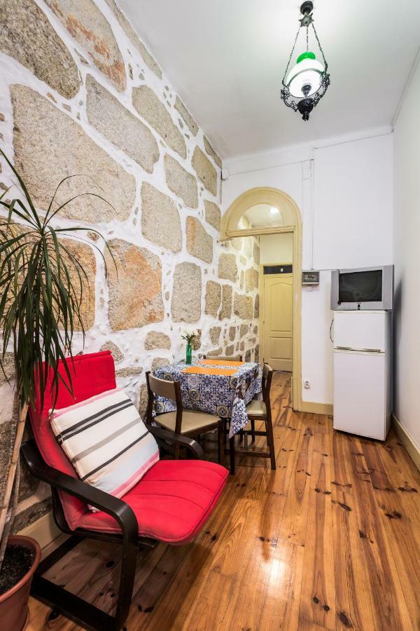 Metro Casa Musica Apartments And Rooms *