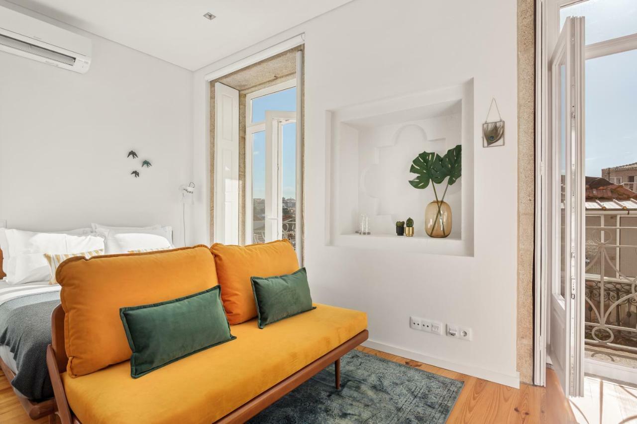 Old Stone Flats Clerigos Apartment Porto